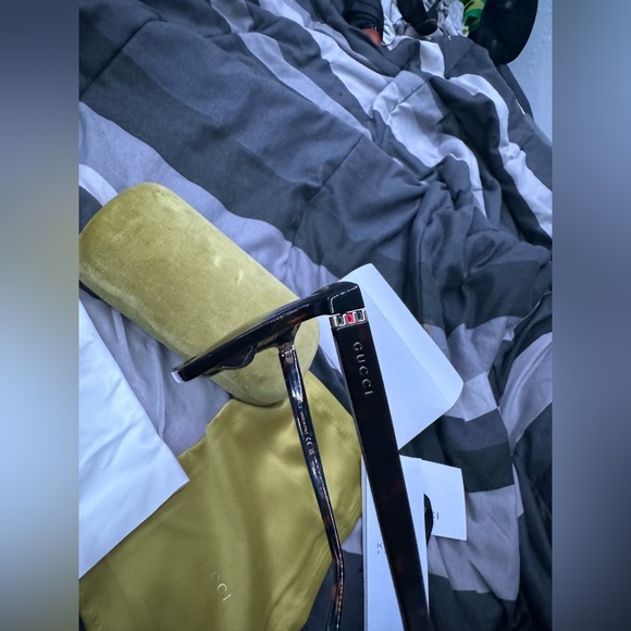 Gucci authentic sunglasses. NWT! NWB!! - Picture 16 of 17